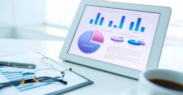 The Evolution of Data Reporting 1 The Evolution of Data Reporting 1