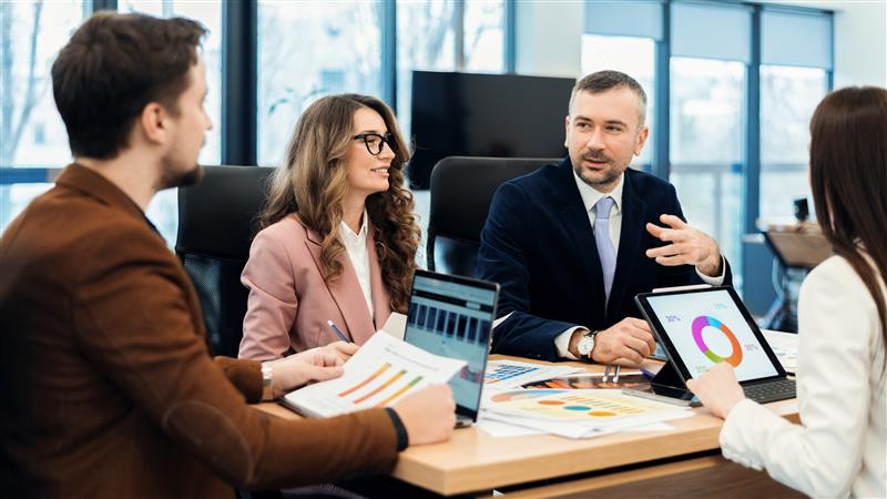 If Oracle Fusion offers Hyperion and FSG, why do Enterprises use GL Connect? 3 If Oracle Fusion offers Hyperion and FSG, why do Enterprises use GL Connect